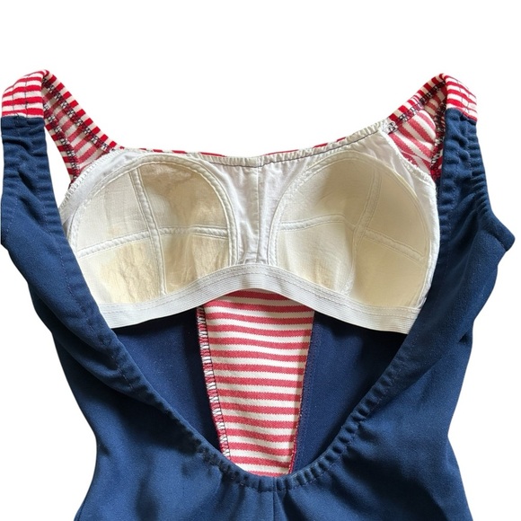 VTG 1960’s One Piece Knit Swimsuit Navy Red Sz 6/8 M Built in Bra Scoop Back - Picture 4 of 8